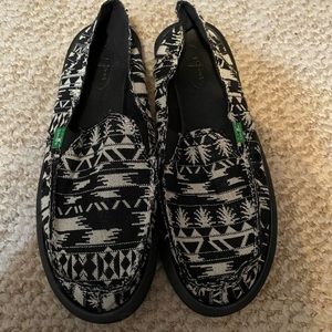 Sanuk Sidewalk Surfers